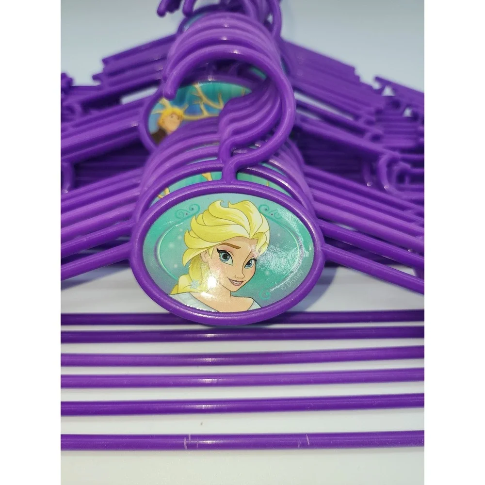 Disney Frozen Purple Plastic Kids Hangers Lot of 23 Elsa Anna Kristoff Sven